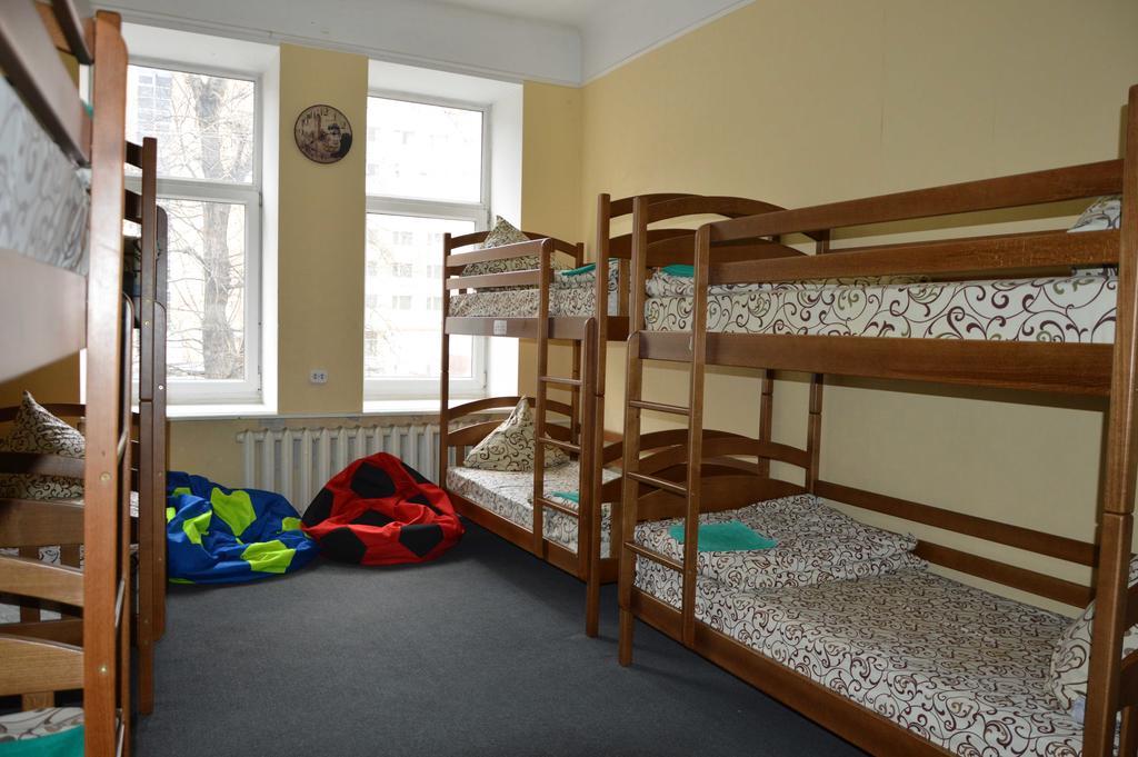Lviv Lucky Hostel Екстериор снимка