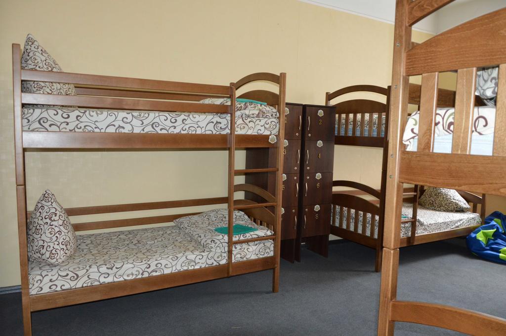 Lviv Lucky Hostel Екстериор снимка