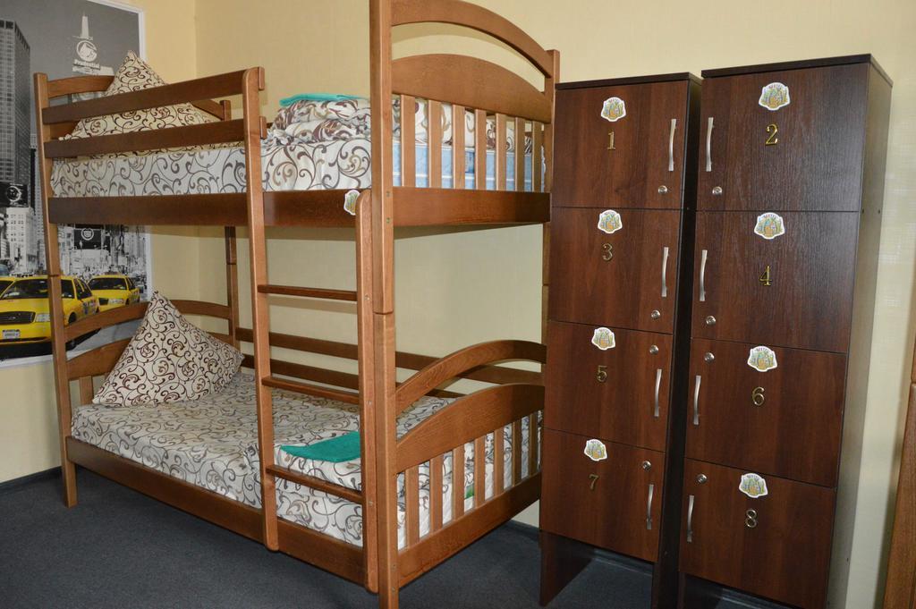 Lviv Lucky Hostel Екстериор снимка