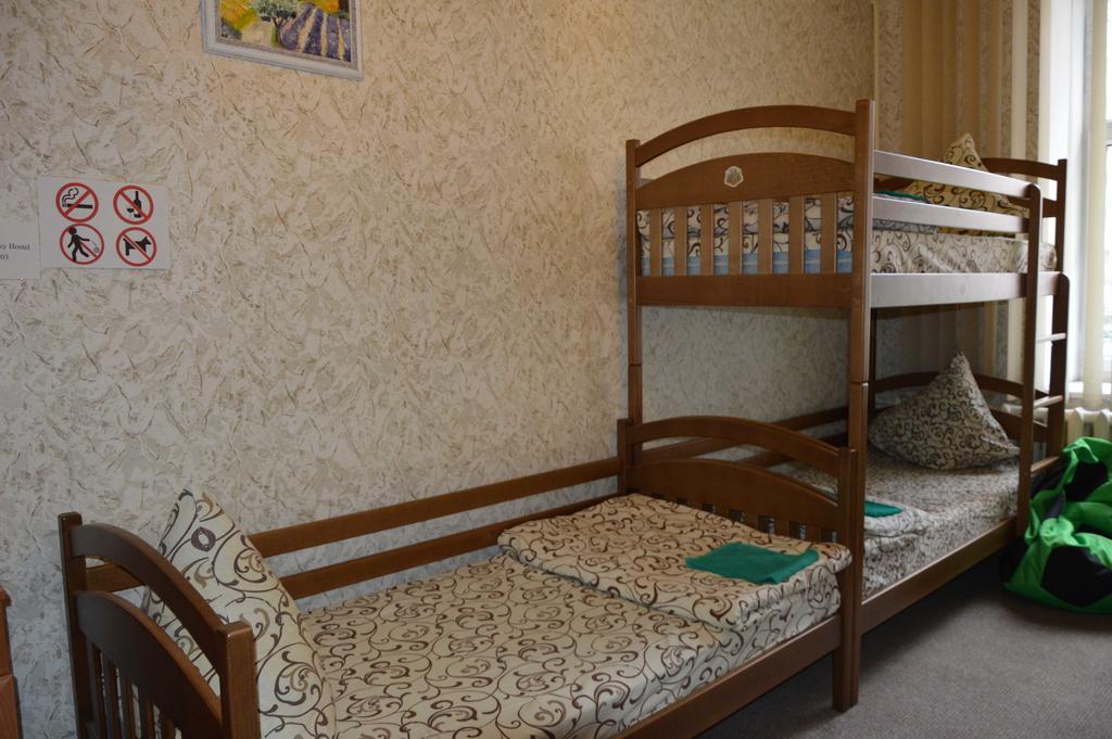 Lviv Lucky Hostel Екстериор снимка