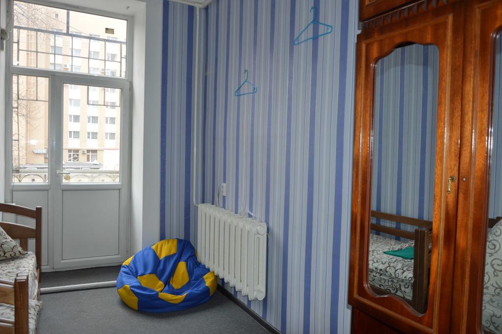 Lviv Lucky Hostel Екстериор снимка