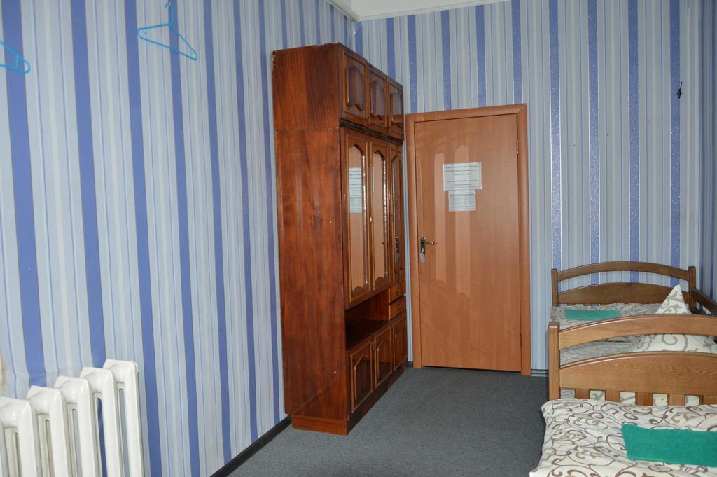 Lviv Lucky Hostel Екстериор снимка