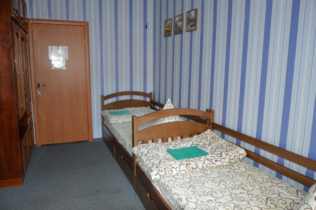 Lviv Lucky Hostel Екстериор снимка