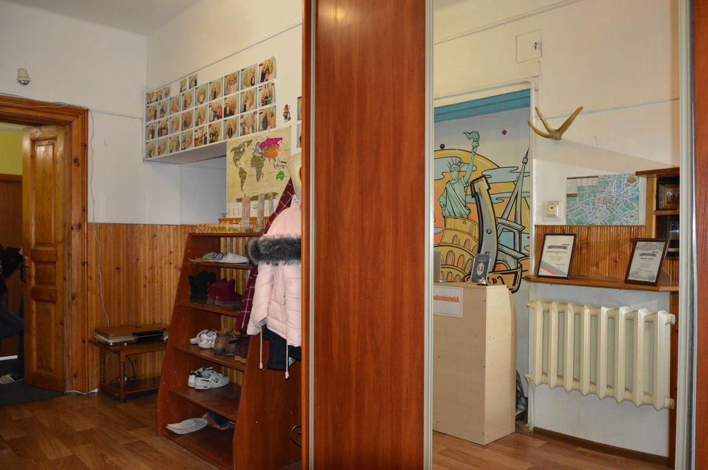 Lviv Lucky Hostel Екстериор снимка