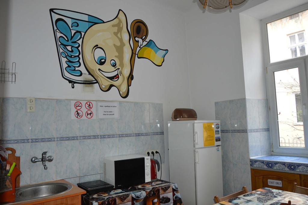 Lviv Lucky Hostel Екстериор снимка